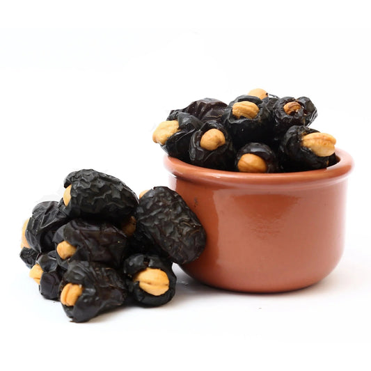 SN Dates – Handpicked Ajwa Cashews Kaju in bowl